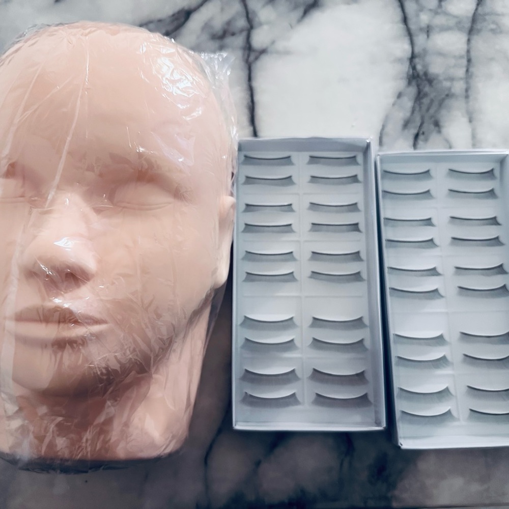 Professional Practice Mannequin Head with Eyelash Extensions